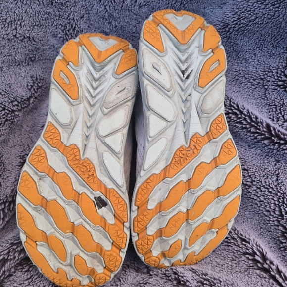 Hoka Clifton 8 Running Shoes Women’s Size 9.5 White - Picture 6 of 8